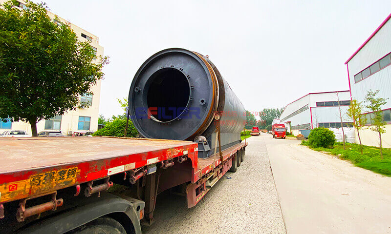 利菲爾特廢輪胎裂解設(shè)備裝車發(fā)貨
