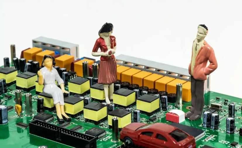 電子垃圾熱解和物理分離