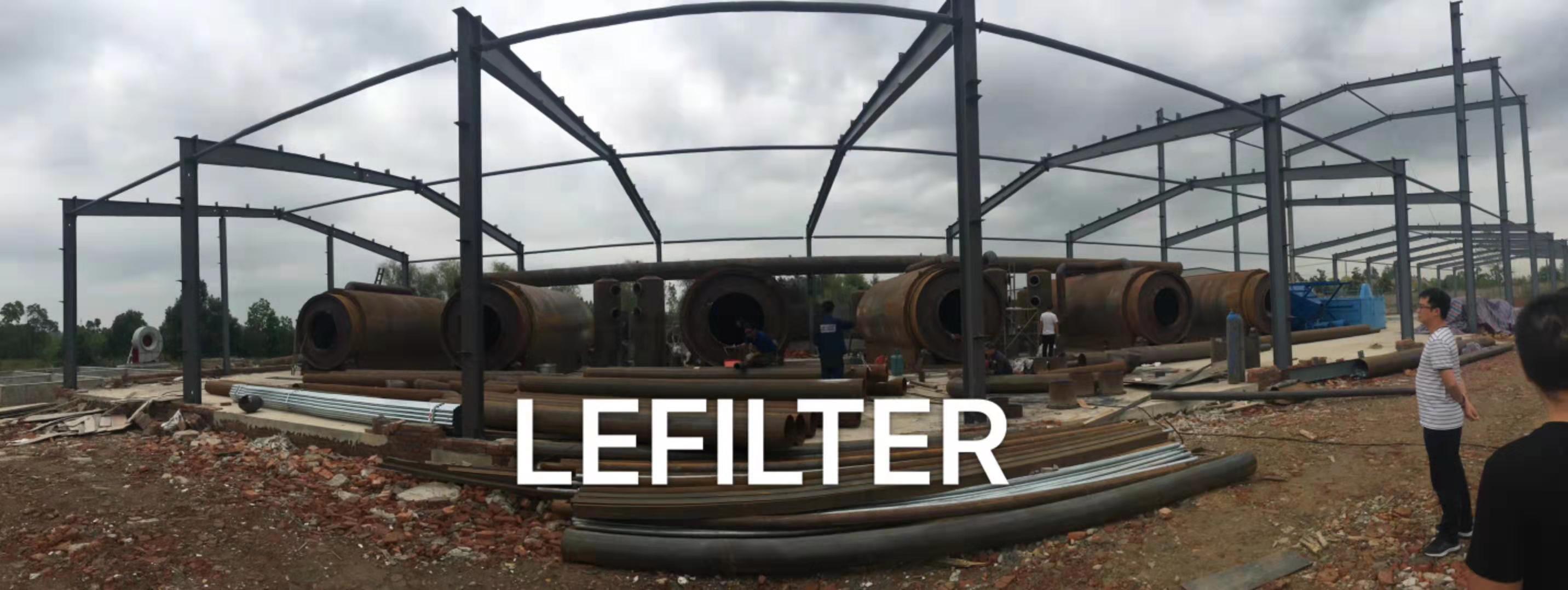 安徽6臺(tái)廢輪胎煉油項(xiàng)目現(xiàn)場(chǎng)安裝中